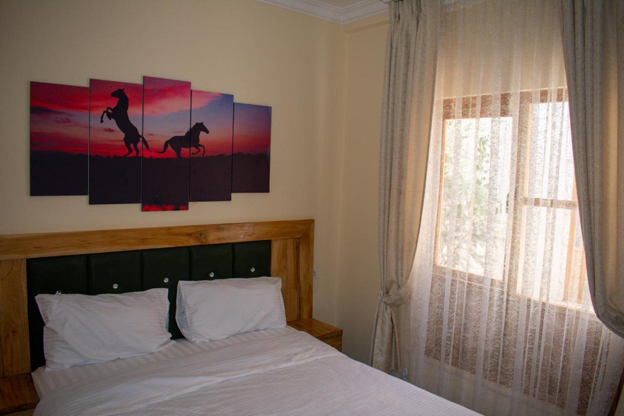 Choice Guest House 2 Аддис-Абеба Экстерьер фото